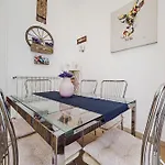 Casa Moneka Politeama