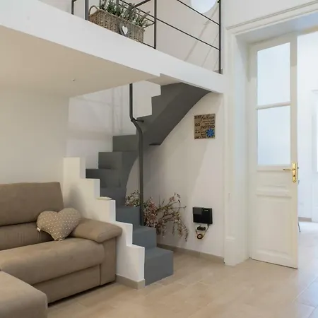 Casa Moneka Politeama * פלרמו